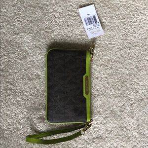 Michael Kors wristlet